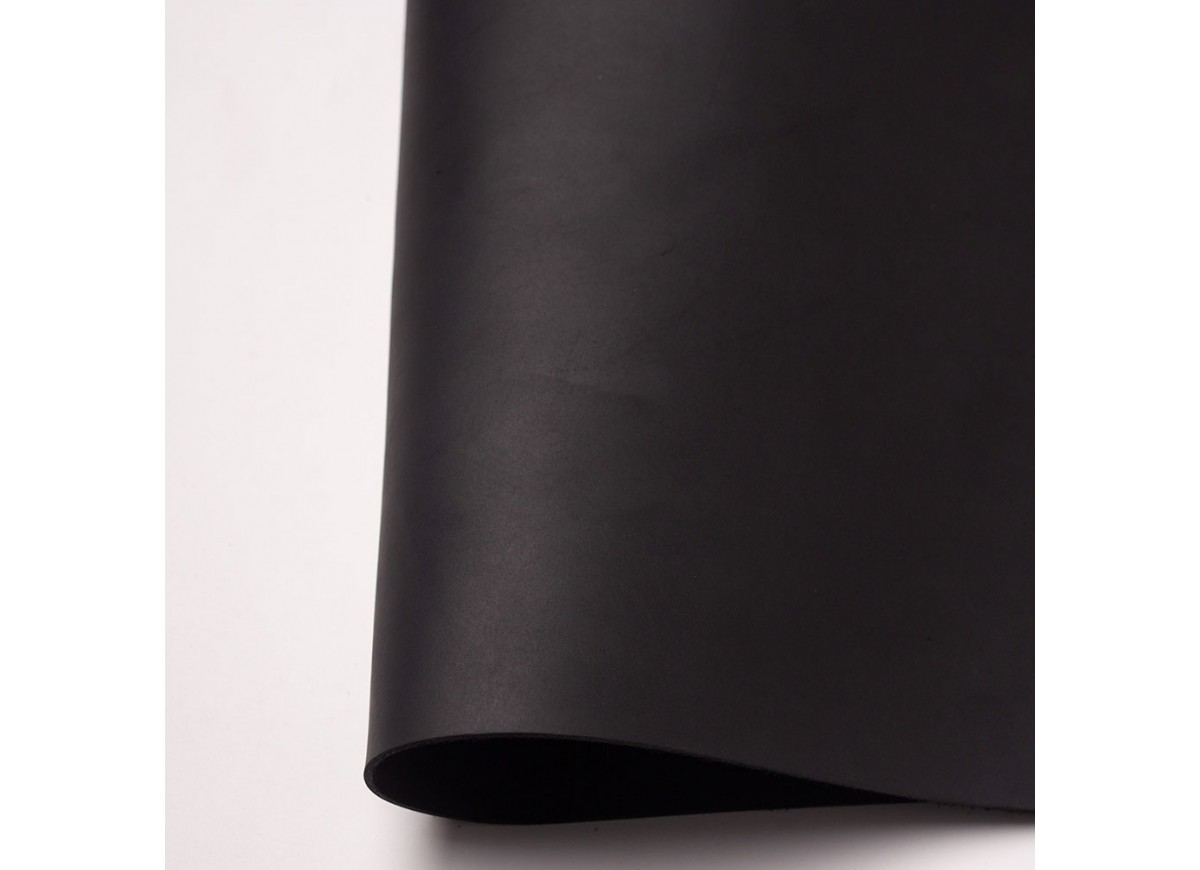 5/6 oz. Db. Shoulders, Economy Series Black & Natural Color, (Second Grade Leather)